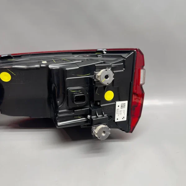 BMW X7 TAIL LIGHT RIGHT RIGHT PASSENGER 2019 2020 2021 2022 LED OEM 45A164A804