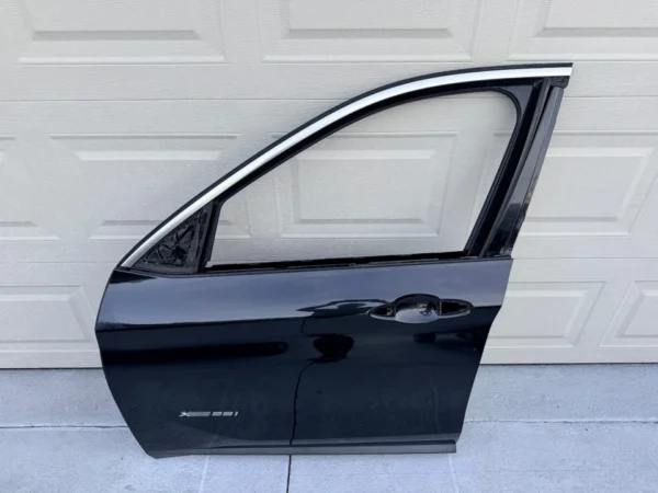 s-l960 (3) 2016 - 2022 BMW X1 F48 Front Left Side Door Shell Panel OEM
