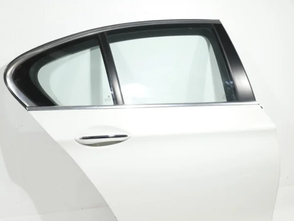 11-16 BMW F10 5 Series COMPLETE Door Rear Right Passenger (Alpine White 300) OEM
