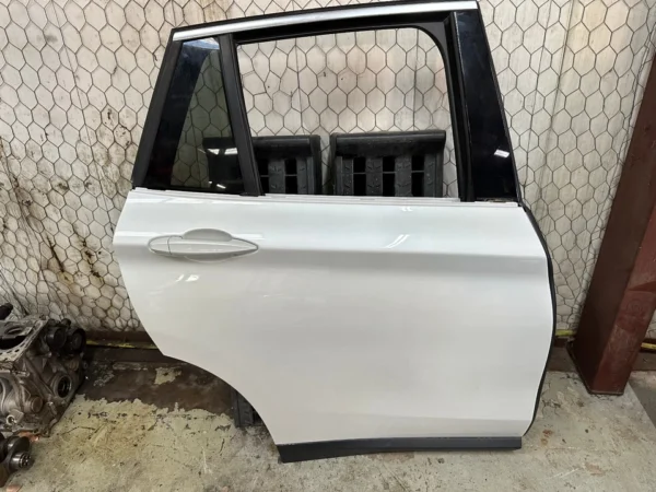 16-22 BMW X1 F48 REAR RIGHT PASSENGER SIDE DOOR SHELL White OEM