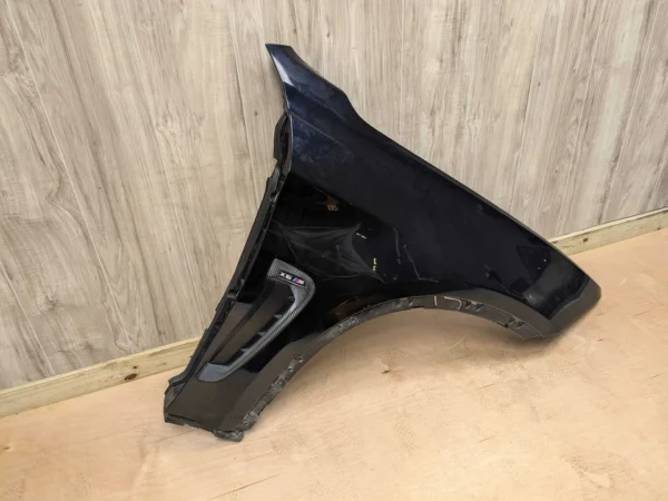 15-18 OEM BMW F86 X6M Front Right Passenger Side Fender Panel Black 416