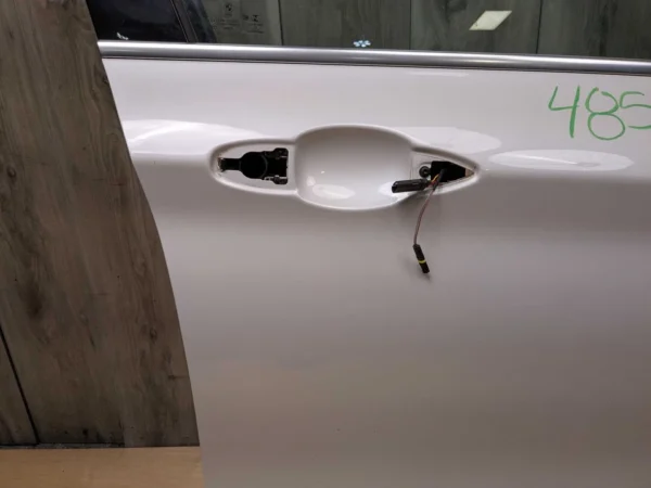 16-22 OEM BMW F48 X1 28i 28iX Front Right Passenger Door Shell Panel White A96