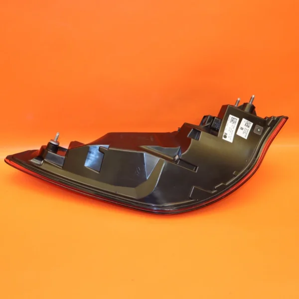 BMW M4 I4 430 TAIL LIGHT RIGHT PASSENGER 2021 2022 2023 2024 2025 63217477606