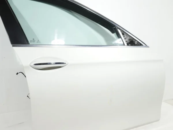 11-16 BMW F10 5 Series COMPLETE Door Front Right Passenger Alpine White 300 OEM