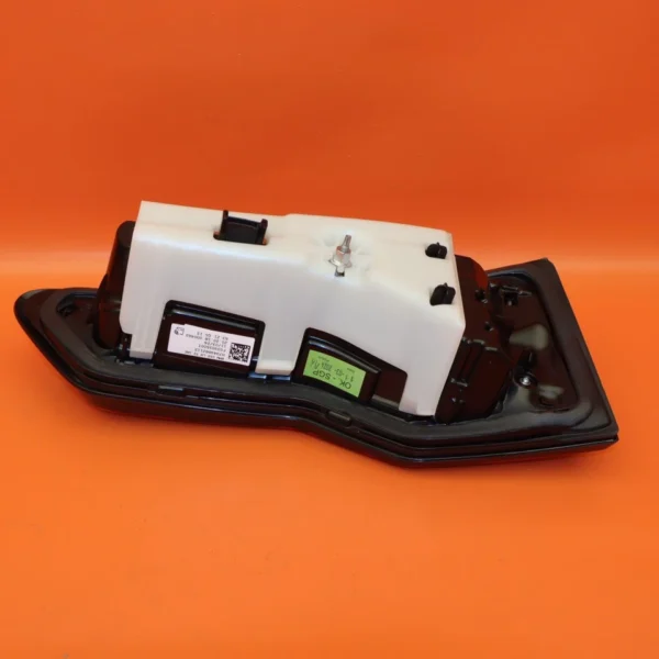 BMW X2 TAIL GATE TAIL LIGHT LEFT DRIVER 2024 2025 63219448821 OEM