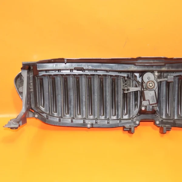s-l960 (6) BMW 540 530 GRILLE AIR SHUTTER 2017 2018 2019 2020 2021 2022 51747497279 OEM