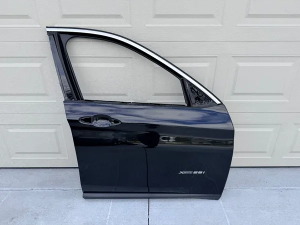 s-l960 (6) 2016-2022 BMW X1 F48 Front Right Side Door Shell Panel OEM
