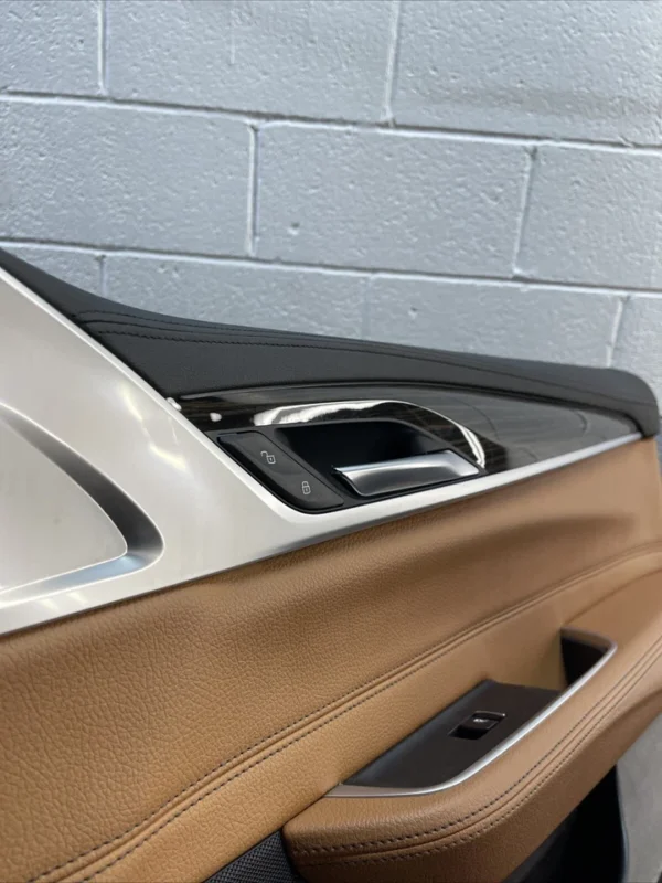 s-l960 (6) 2018-2019 BMW 640i GT Front Right Door Card Panel Cover Leather OEM