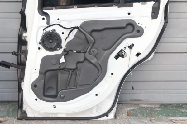 s-l960 (7) 2016-2022 BMW X1 Right Passenger Rear Door Complete OEM White F48