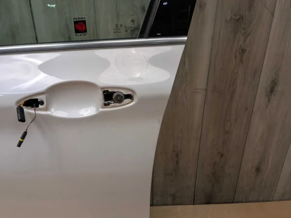 s-l960 (7) 16-22 OEM BMW F48 X1 28i 28iX Front Left Driver Side Door Shell Panel White A96