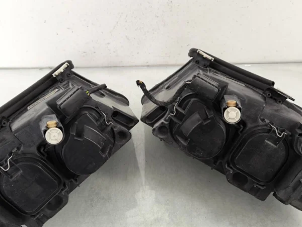 s-l960 (7) BMW 325i 330i 328i 335i E90 E91 HALOGEN Sedan Front Headlights Lamp With Eyelid