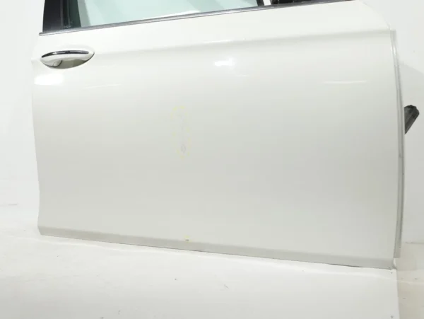 11-16 BMW F10 5 Series COMPLETE Door Front Right Passenger Alpine White 300 OEM