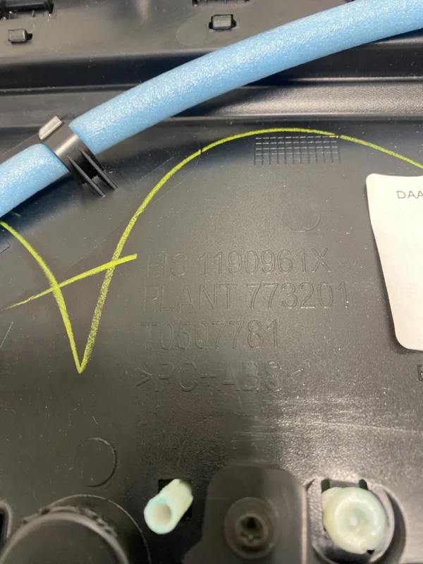 2014 to 2018 Bmw X5 Front Right Passenger Side Door Panel Cover OEM M6924 DG