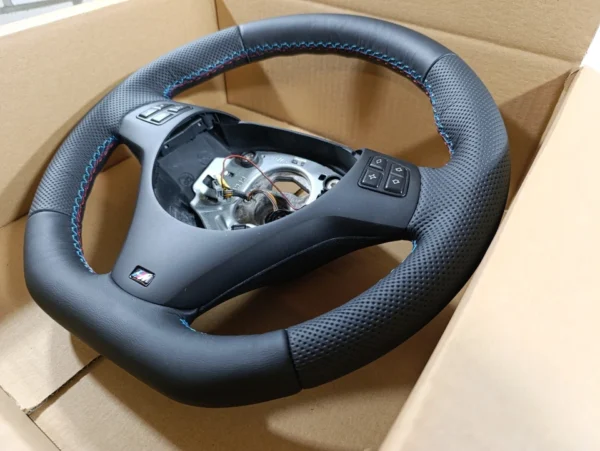 s-l960 (8) OEM BMW M Sport Steering Wheel Nappa FLAT E90 E91 E92 E93 M3 E82 E81 E87 E88