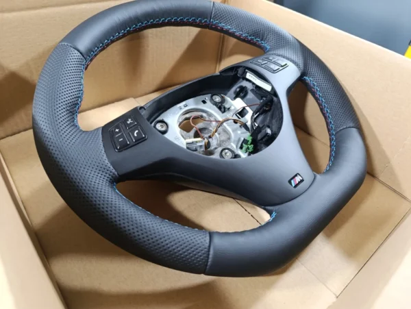 s-l960 (9) OEM BMW M Sport Steering Wheel Nappa FLAT E90 E91 E92 E93 M3 E82 E81 E87 E88